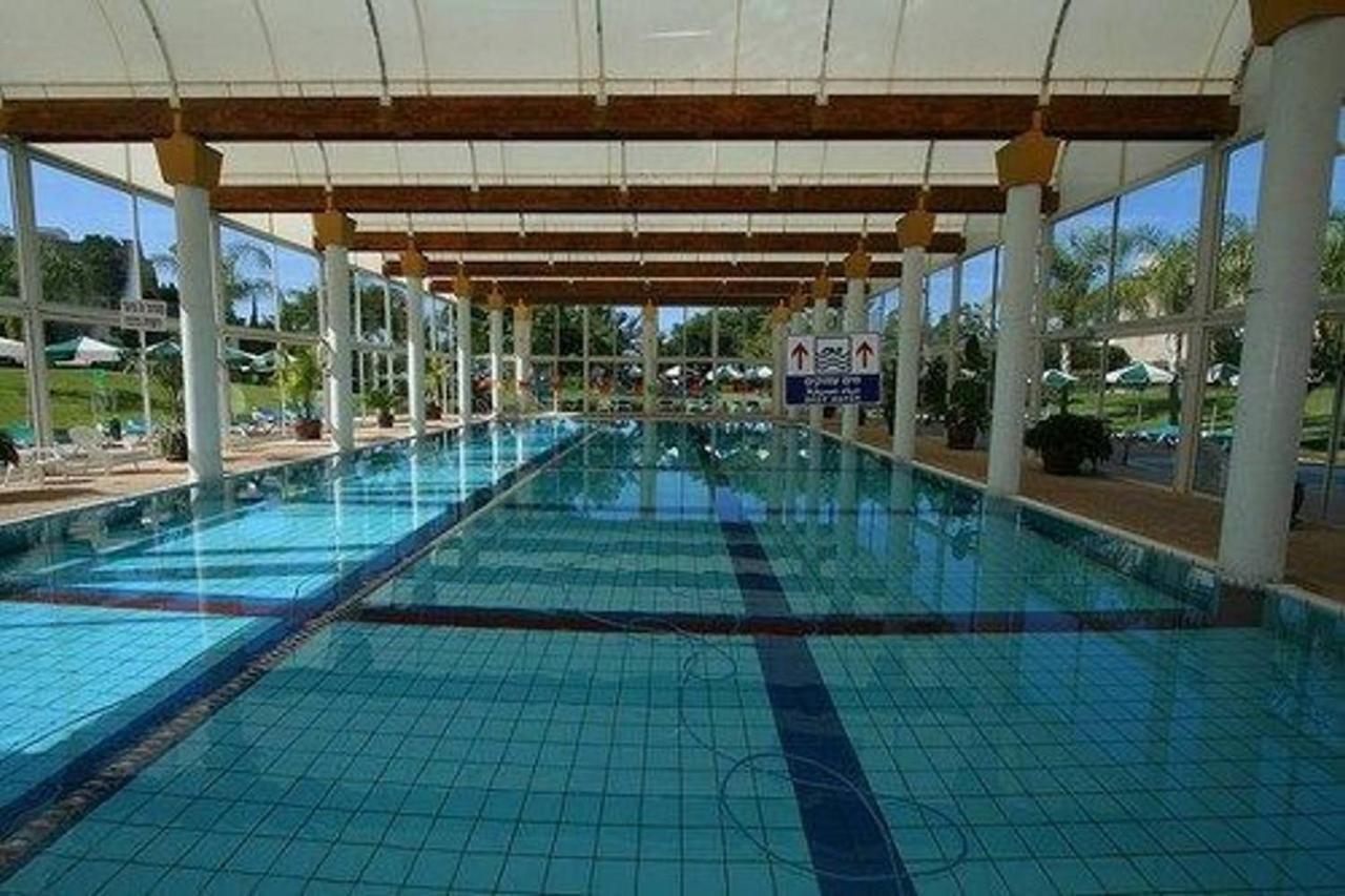 Caesars Place Sea View 2Br Neot Golf Caesarea Esterno foto